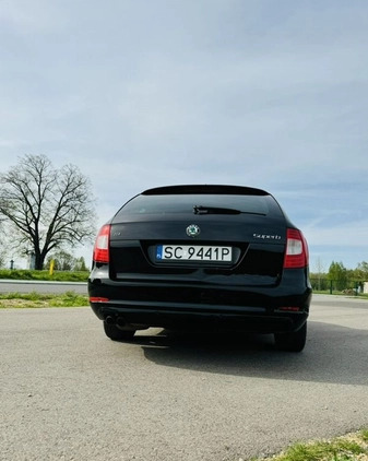 Skoda Superb cena 29900 przebieg: 254000, rok produkcji 2012 z Częstochowa małe 106